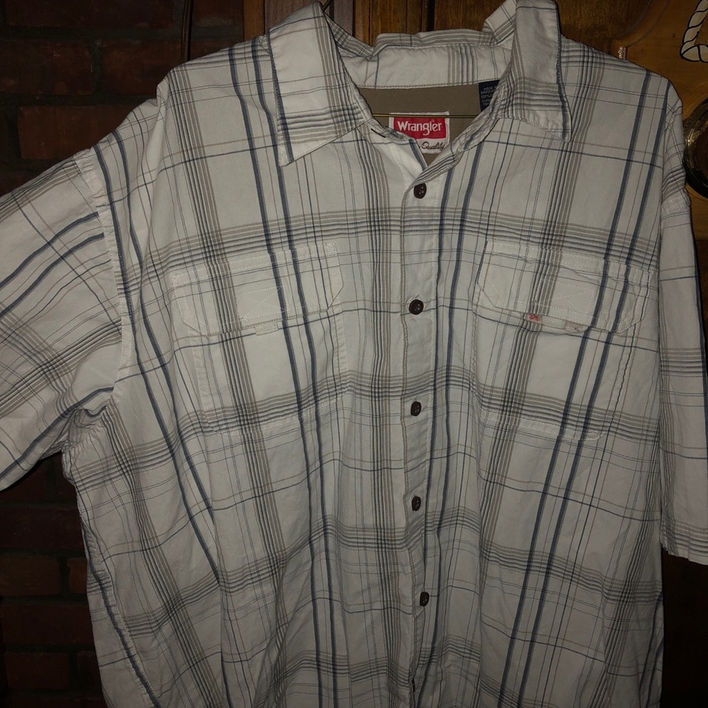 Wrangler 2XL premium quality casual button